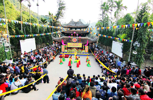 Những lễ hội đầu xuân thích thú của Việt Nam