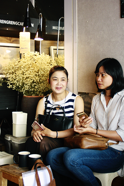 Quán cà phê khởi nghiệp từ xe đạp dạo ở Hà Nội thích thú