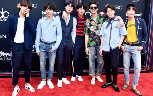 Cùng“bóc giá” loạt trang phục của BTS trên thảm đỏ Billboard Music Awards 2018