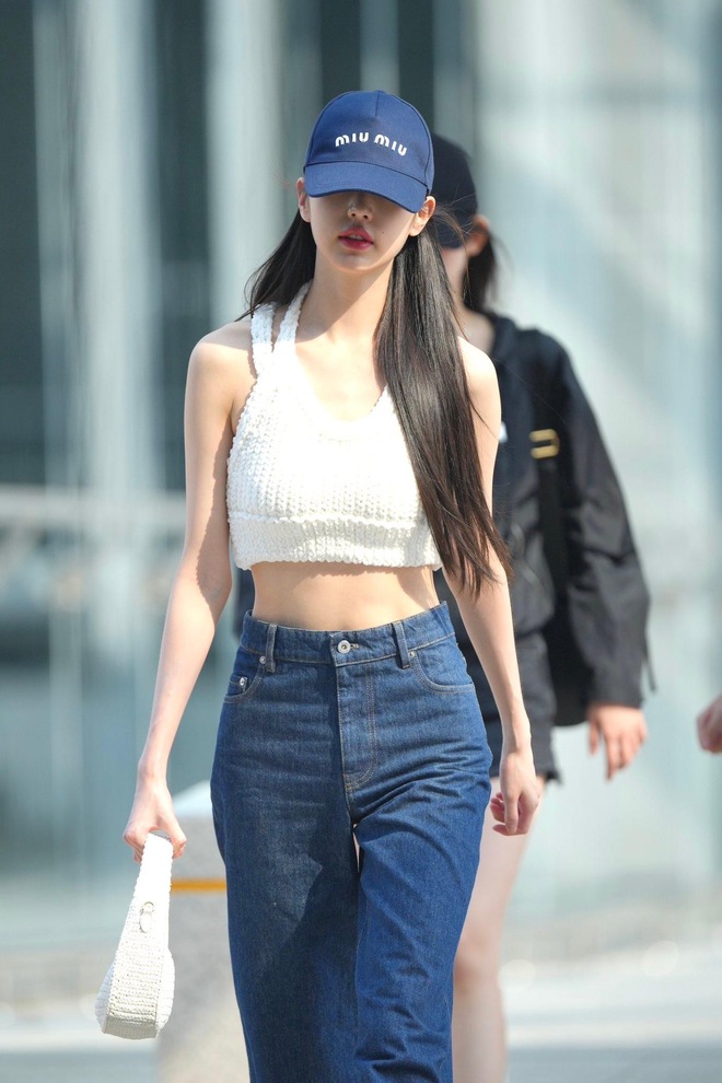 4 công thức mix quần jeans chuẩn chỉnh như ngôi sao thời trang