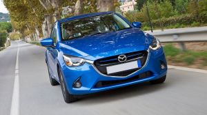 Mazda2 vs. Ford Fiesta: Xe cỡ nhỏ so tài