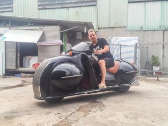 Môtô ‘khủng’ biến thành ‘siêu bọ cánh cứng’ của biker Việt