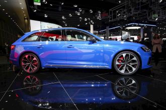 Audi RS4 Avant thế hệ mới, giá 95.600 USD
